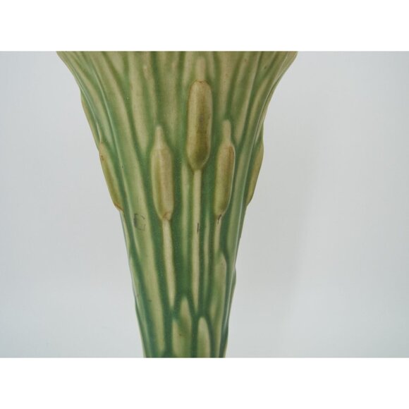 Antique 1920's Weller Pottery Ardsley Cattail 9" Bud Vase - Picture 9 of 14